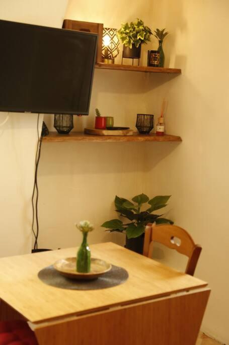 Petit Studio Au Coeur D'Uzes Apartment ภายนอก รูปภาพ